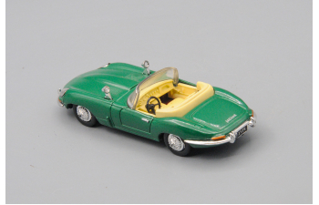 JAGUAR E Cabriolet (1961), green