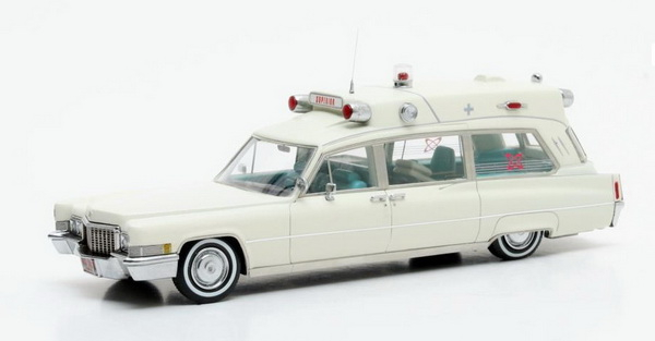 CADILLAC Superior 51+ "Ambulance" (скорая помощь) 1970 White
