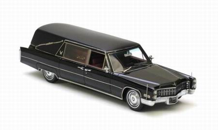 CADILLAC S&S Hearse (1966), black with closed coffin