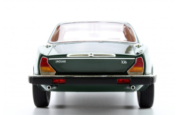 Jaguar XJ6 1982 (green)