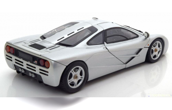 MCLAREN F1, silver