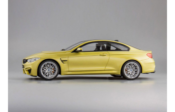 BMW M4 Competition Package (austin yellow)