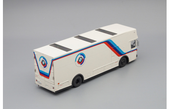 MERCEDES-BENZ Renntransporter BMW, white