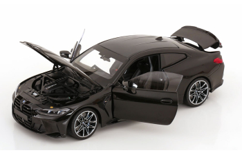 BMW M4 G82 (2024), black metallic
