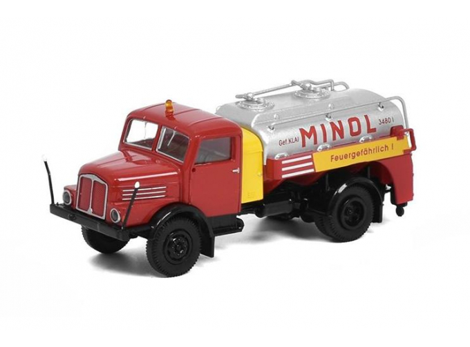 IFA S 4000-1 Autocisterna Minol (1960), red / grey