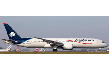Boeing 787-9 Dream Liner: AeroMexico (Reg #N748AM)
