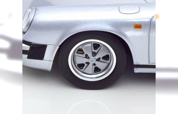 PORSCHE 911 3.2 Cabriolet 1988, silver grey