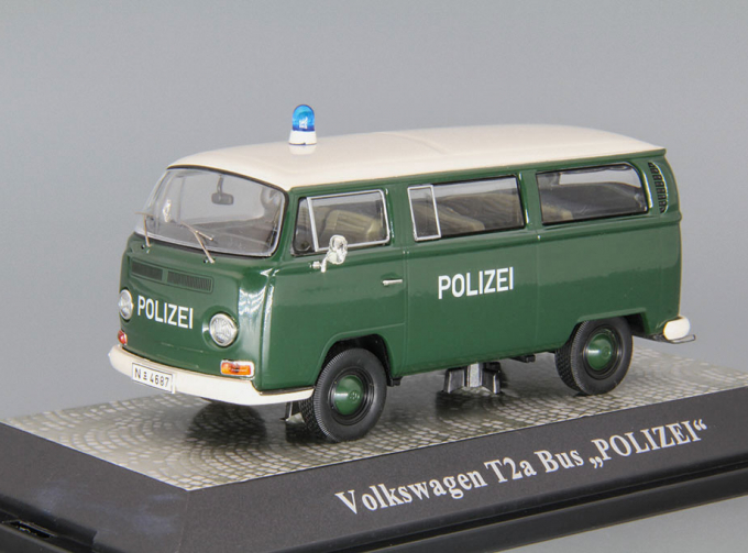 VOLKSWAGEN T2a Bus Polizei, green / white