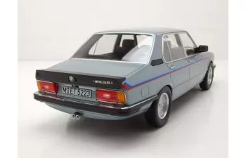 BMW M535i (1980), blue met with stripes