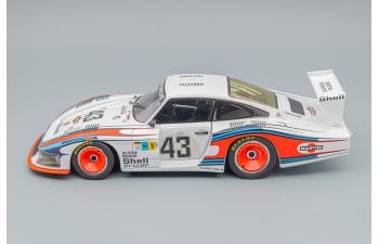 Porsche 935 Moby Dick "Martini" - LeMans 1978