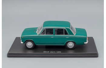 SEAT 124 L 1969, green