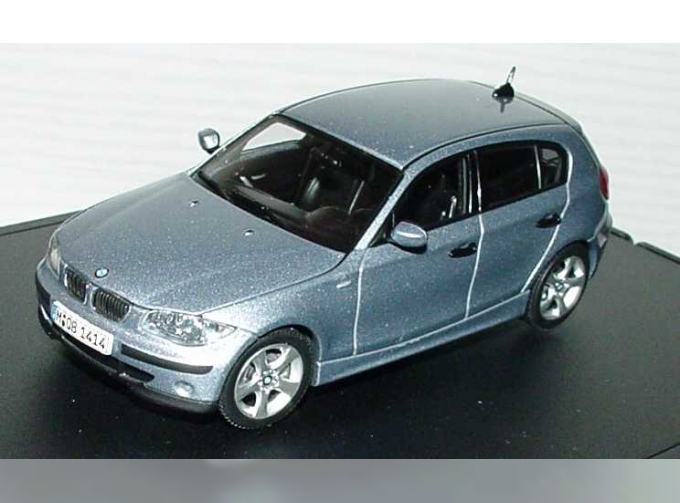 BMW 1er E87 (2004), quarz blue met.