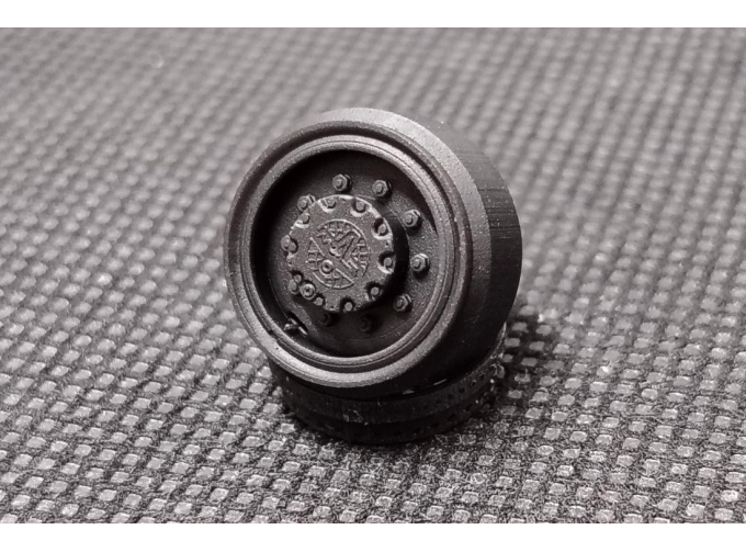 Диск передний МАЗ-6317, 6517 под шину Кама-1260 под подшипник 8мм