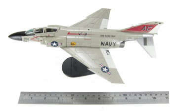 McDonnell Douglas F-4J Phantom II Diecast Model USN VF-31 Tomcatters AC101 Samuel Flynn / William John USS Saratoga Vietnam 1972