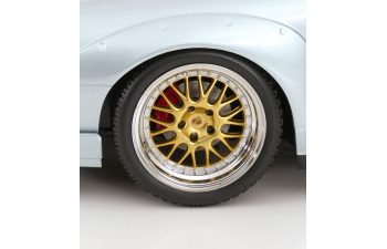 PORSCHE 911 (993) GT2 BBS rims (1996), polar silver
