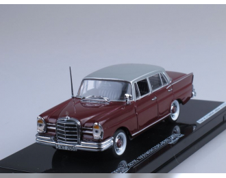 MERCEDES-BENZ 220SE, red