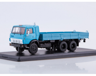 Камский грузовик 53212 бортовой, голубой