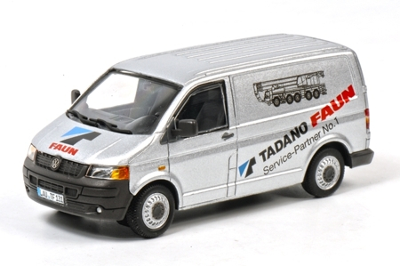 VOLKSWAGEN Transporter, Premium Line 1:50, серебристый