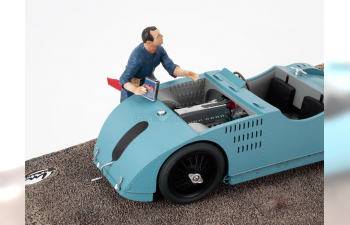 BUGATTI F1 Type 32 (tank) №16 - №11 - №18 Tours A.c.f. Gp (1923) With 2x Mechanic Figures And Accessories, Light Blue