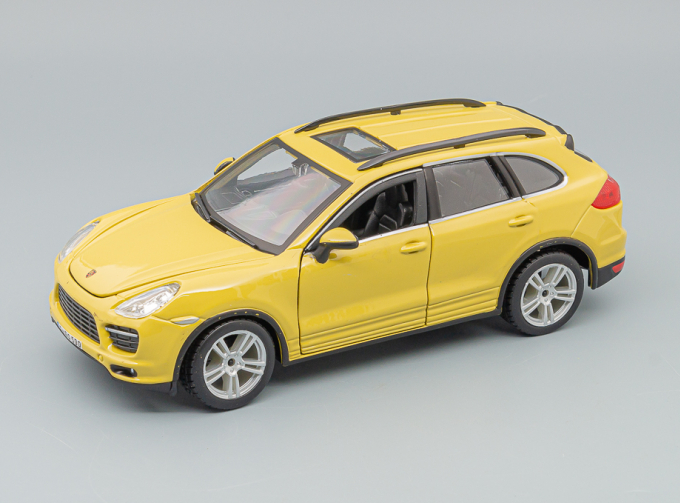 PORSCHE Cayenne Turbo (2010), Yellow