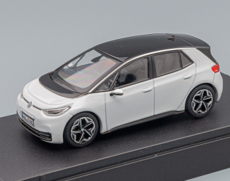 VOLKSWAGEN ID.3 (2020), glacier white