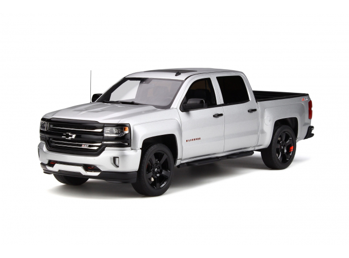 Chevrolet Silverado Redline Edition - 2018 (silver)