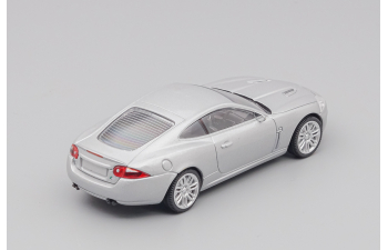 JAGUAR XKR, silver