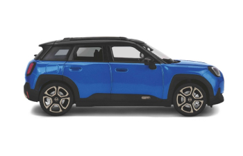 MINI Cooper Se (2024), blazing blue