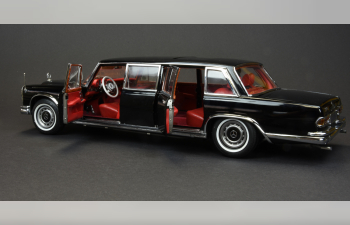 MERCEDES-BENZ (W100) 6-door Pullman Limousine (black)