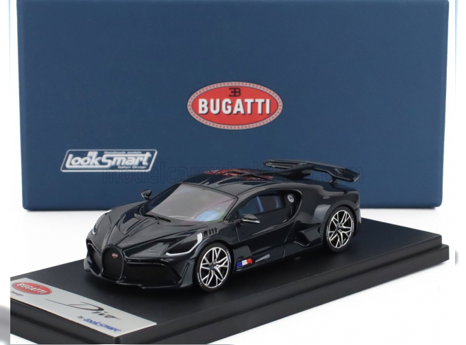 BUGATTI Divo (2020), Blue Carbon Glossy