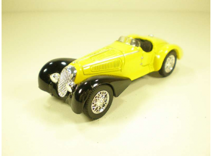 ALFA ROMEO 8C 2900 (1938), Oldtimer Collection, yellow / black