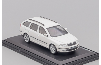 SKODA Octavia II Combi (2004), white