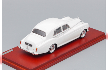 ROLLS-ROYCE Silver Cloud III Sedan (1963), white