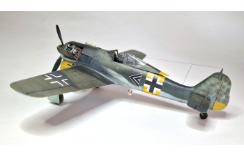 Сборная модель истребитель Fw 190A-5 Light Fighter - Weekend Edition
