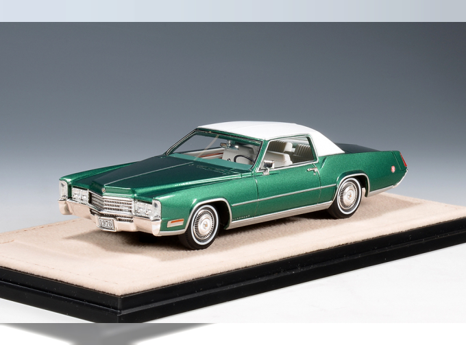 CADILLAC Eldorado Biarritz (1970), Nottingham Green Firemist