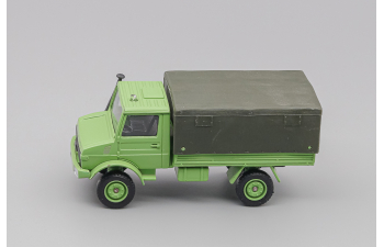 MERCEDES-BENZ Unimog, green