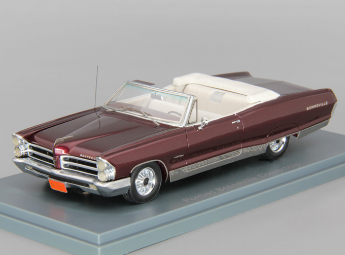 PONTIAC Bonneville Convertible (1965), red met