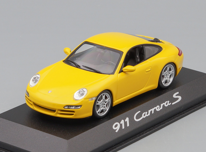 PORSCHE 911 Carrera S Type 997, yellow