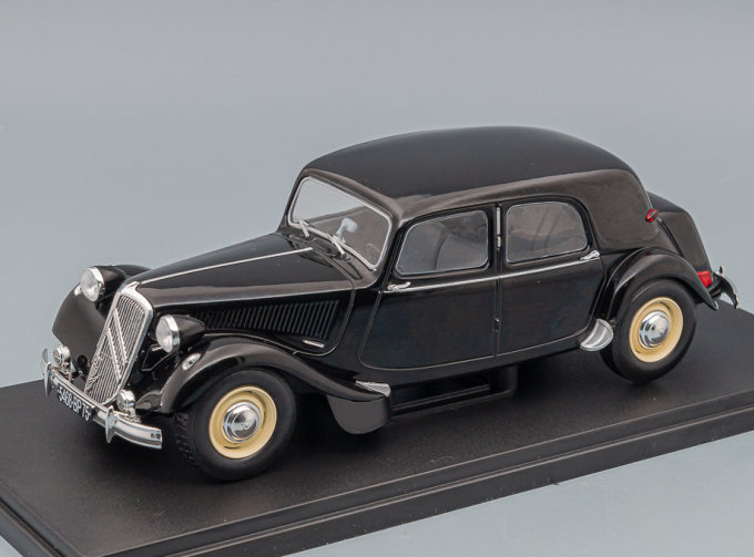 CITROEN 15 Six Traction Avant 1953, Black