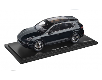 PORSCHE Cayenne Turbo, dark blue