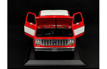 CHEVROLET C-10 Pick-up Cheyenne Super (1974), red/white