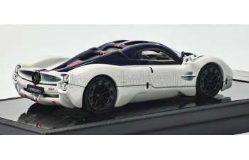 PAGANI UTOPIA (2022), white / blue carbon