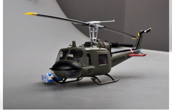 Bell UH-1C Huey Display Model US Army 57th Aviation Co Cougars, October 1970