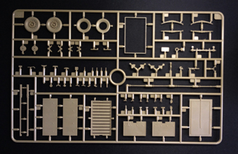 Сборная модель British 6 Pdr Anti-Tank Gun (Airborne) With 1/4 Ton Truck & Crew