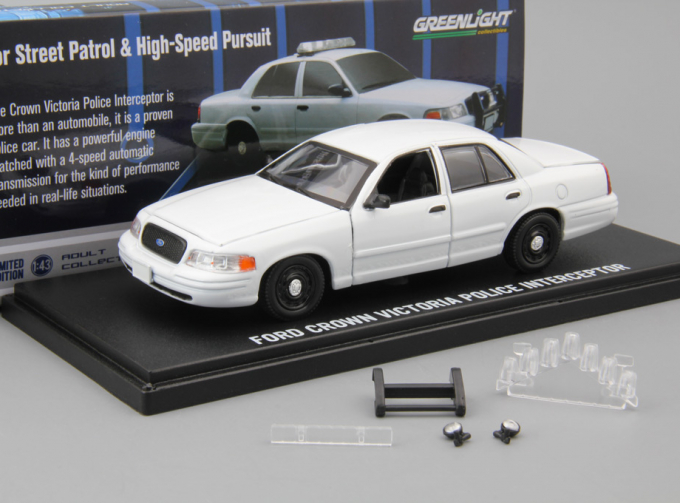 FORD Crown Victoria Police Interceptor with accessories 1998 Plain White