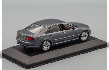 AUDI A8 (2002), grey metallic