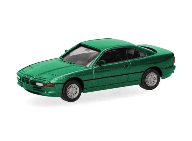 BMW 850i (E31) coupÃ©, green