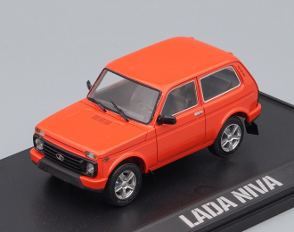 Модель Волжский 21214-57 Lada 4x4 Urban, красный