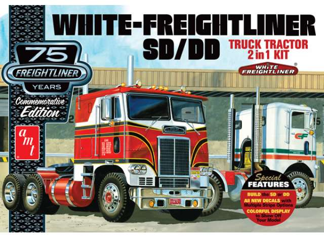 Сборная модель White Freightliner 2-in-1 SC/DD Cabover Tractor 75th Anniversary, plastic modelkit