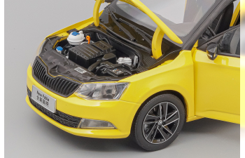 SKODA Fabia (2015), yellow